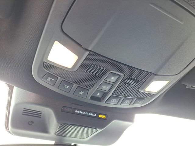 Used 2022 Ford Expedition Limited w/ Equipment Group 303A AWD/4WD image 18