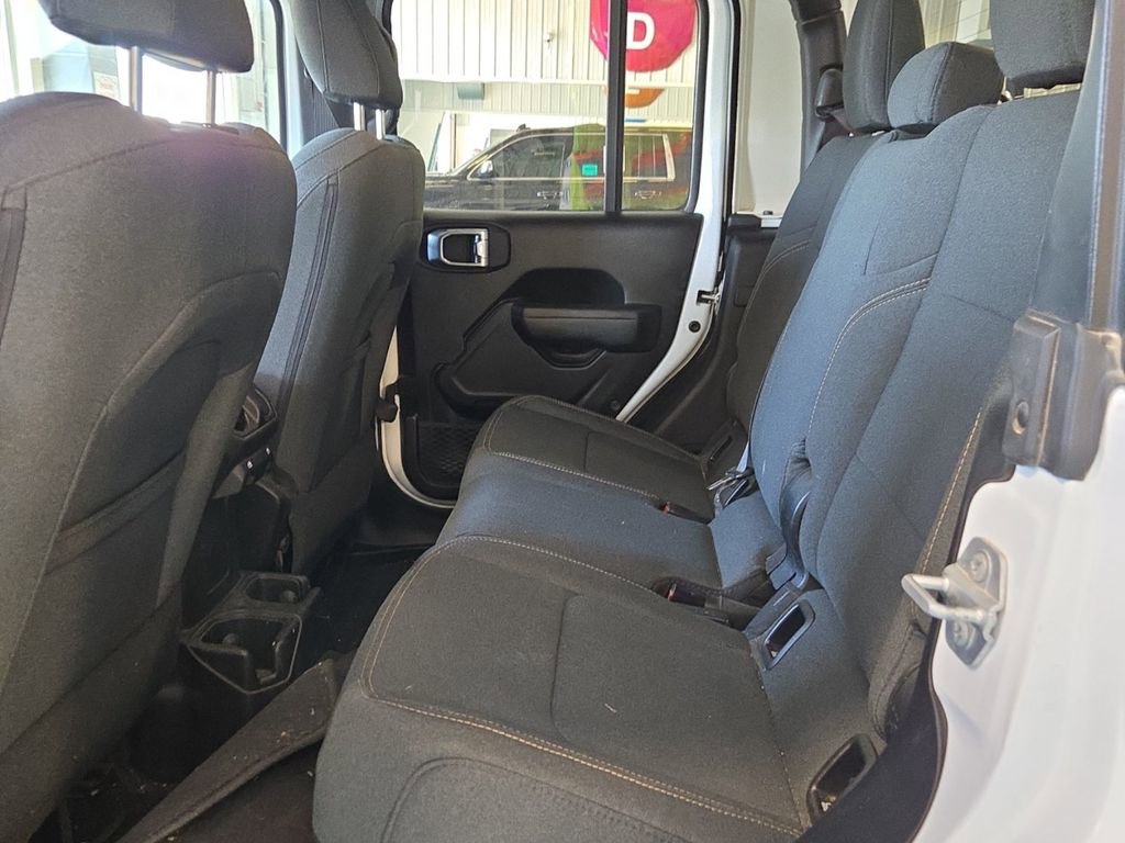 Used 2025 Jeep Gladiator Sport AWD/4WD image 6