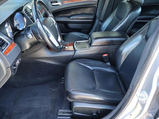 Used 2013 Chrysler 300 Touring w/ Driver Convenience Group RWD image 20
