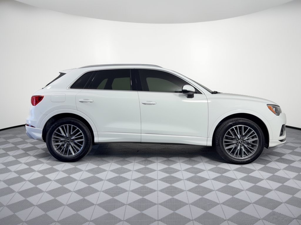 Used 2022 Audi Q3 2.0T Premium w/ Convenience Package AWD/4WD image 8
