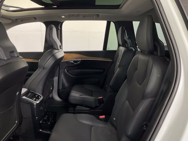 Certified 2024 Volvo XC90 T8 Plus w/ Protection Package Premier AWD/4WD image 30