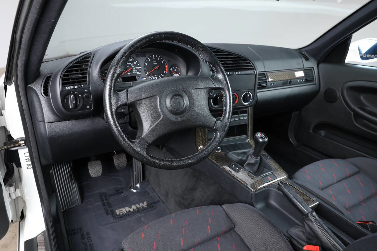 Used 1995 BMW M3 Coupe image 38