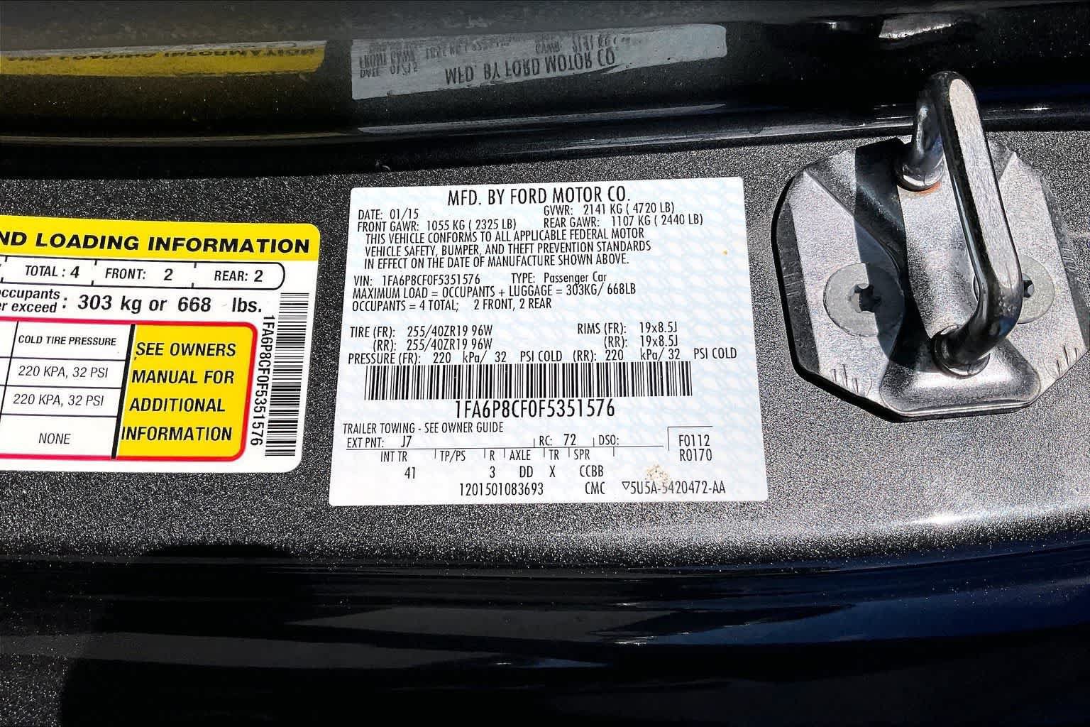 Used 2015 Ford Mustang GT Premium w/ Equipment Group 401A RWD image 19