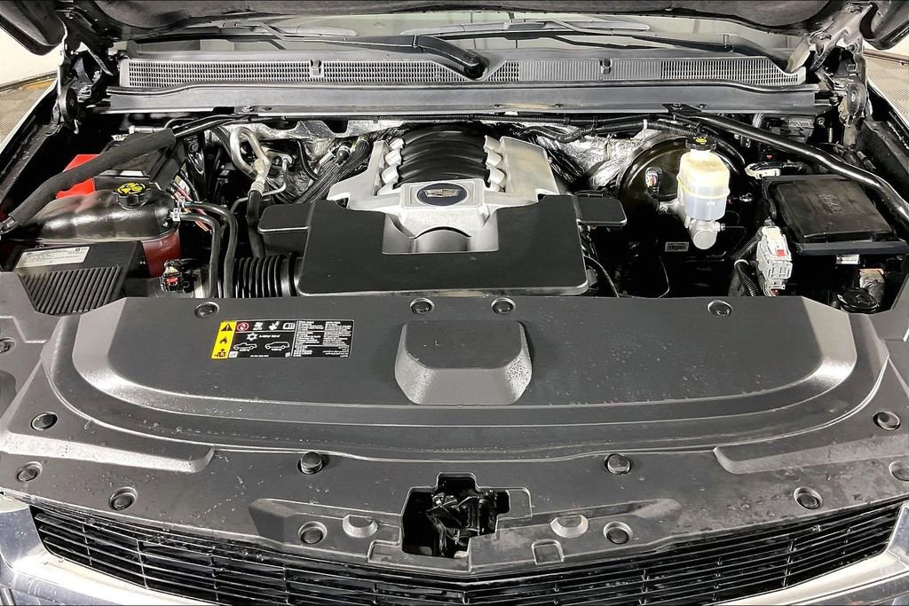 Used 2017 Cadillac Escalade Premium Luxury image 13