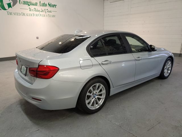 Used 2018 BMW 320i xDrive Sedan AWD/4WD image 6