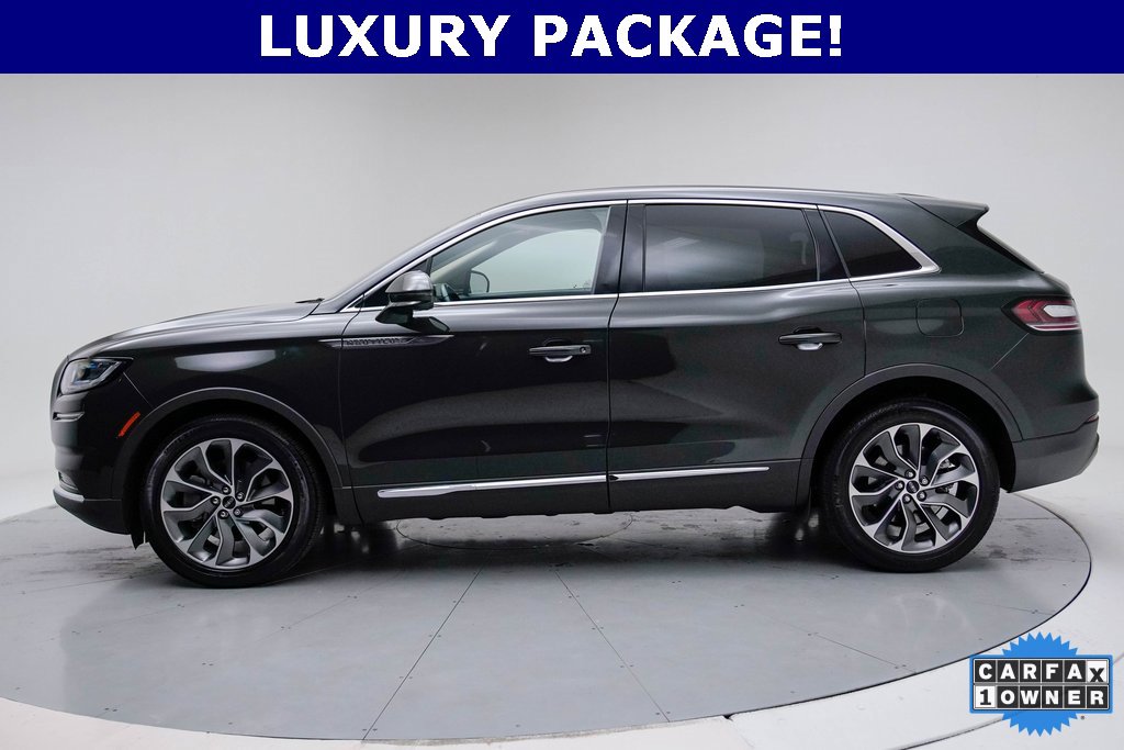 Used 2022 Lincoln Nautilus Reserve w/ Luxury Package image 2