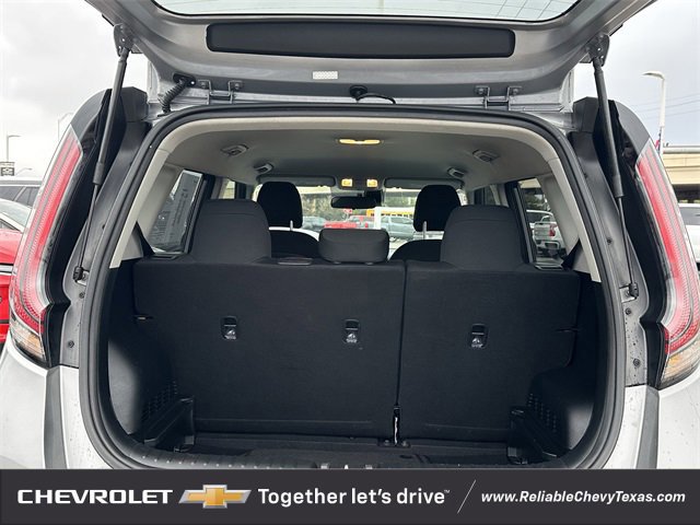 Used 2023 Kia Soul LX w/ Option Group 015 image 28