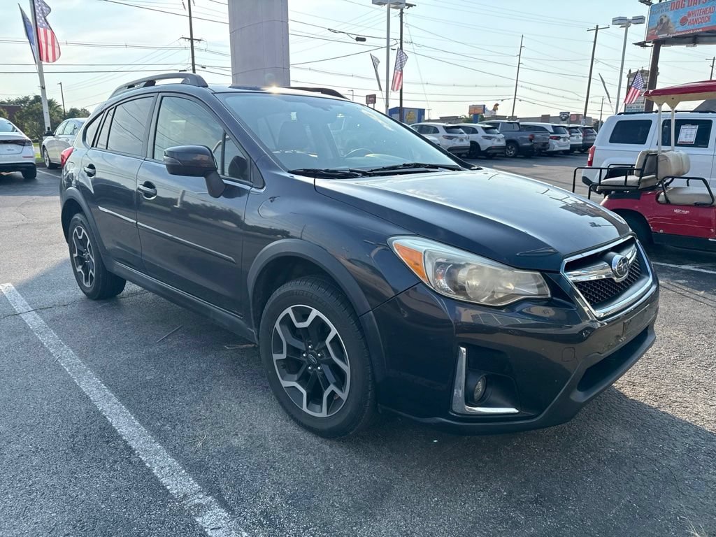 Used 2017 Subaru Crosstrek 2.0i Limited AWD/4WD image 3