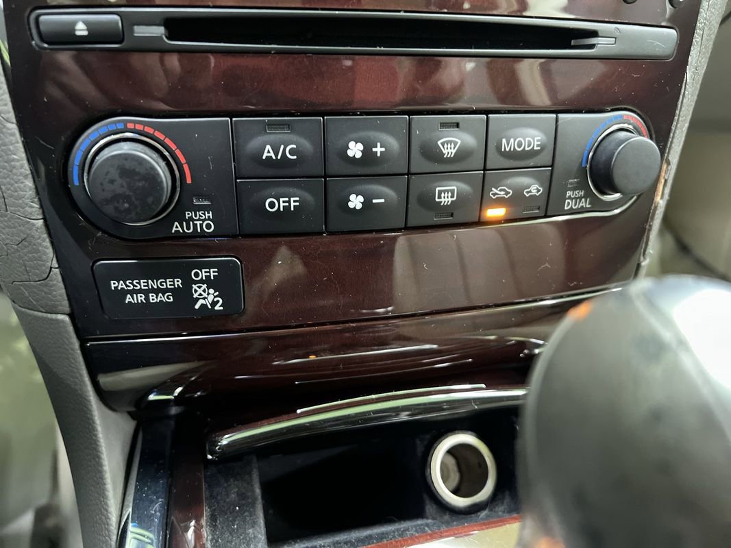 Used 2011 INFINITI G37 Journey w/ Premium Pkg RWD image 23