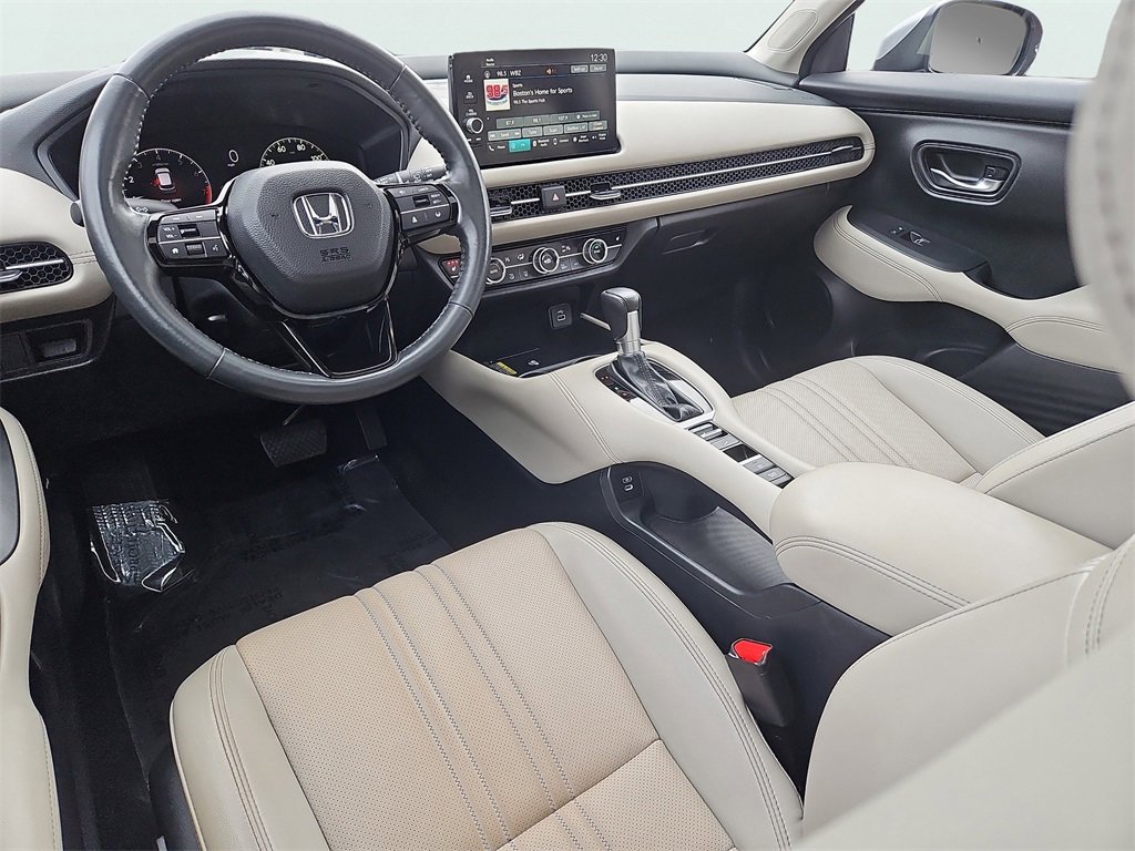 Used 2024 Honda HR-V EX-L image 11