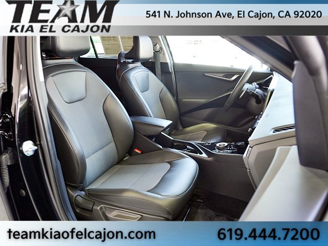 Certified 2025 Kia Niro Wind FWD image 13