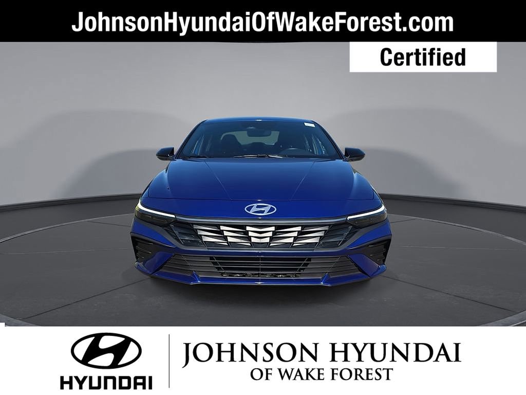 Certified 2025 Hyundai Elantra Sport w/ Cargo Package FWD image 10