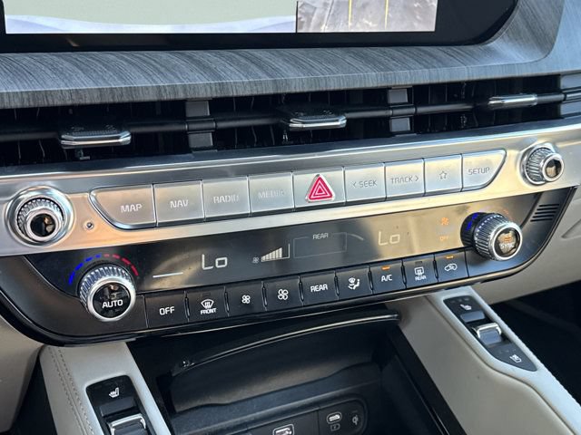 Used 2024 Kia Telluride SX FWD image 29