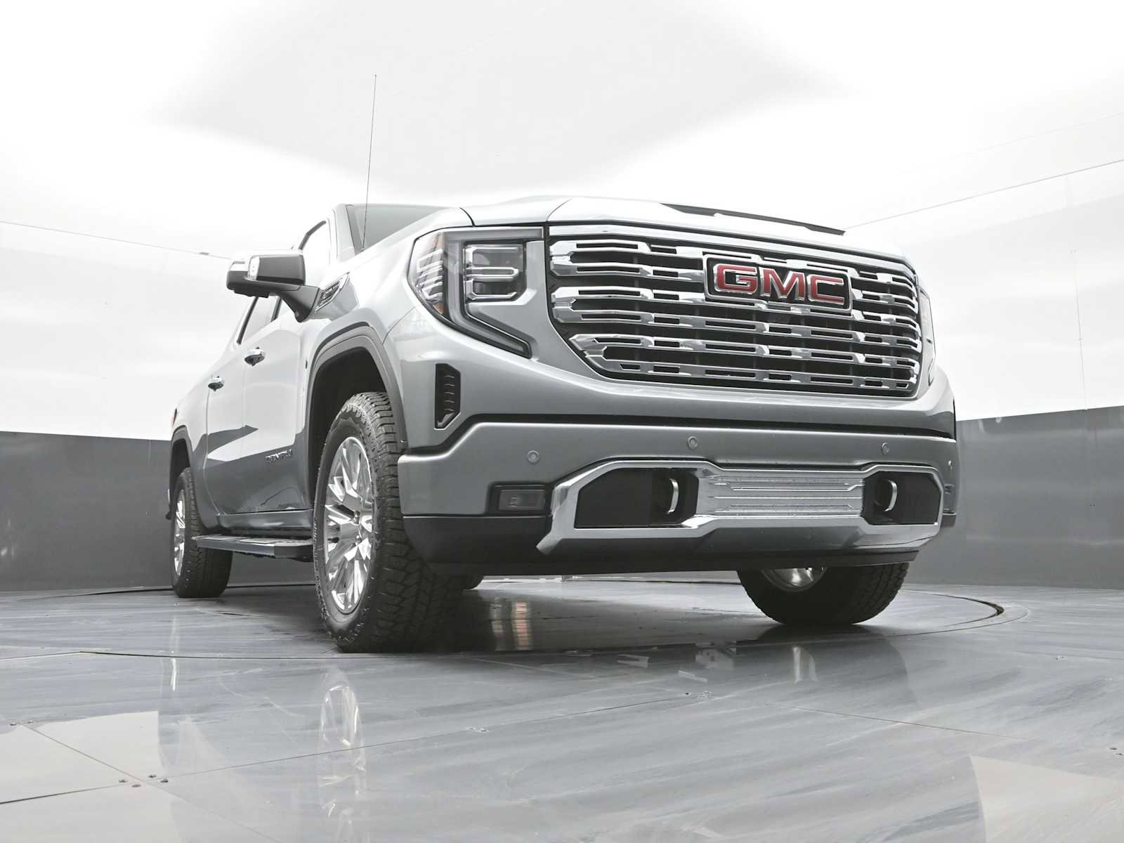 New 2026 GMC Sierra 1500 Denali w/ Technology Package AWD/4WD image 36