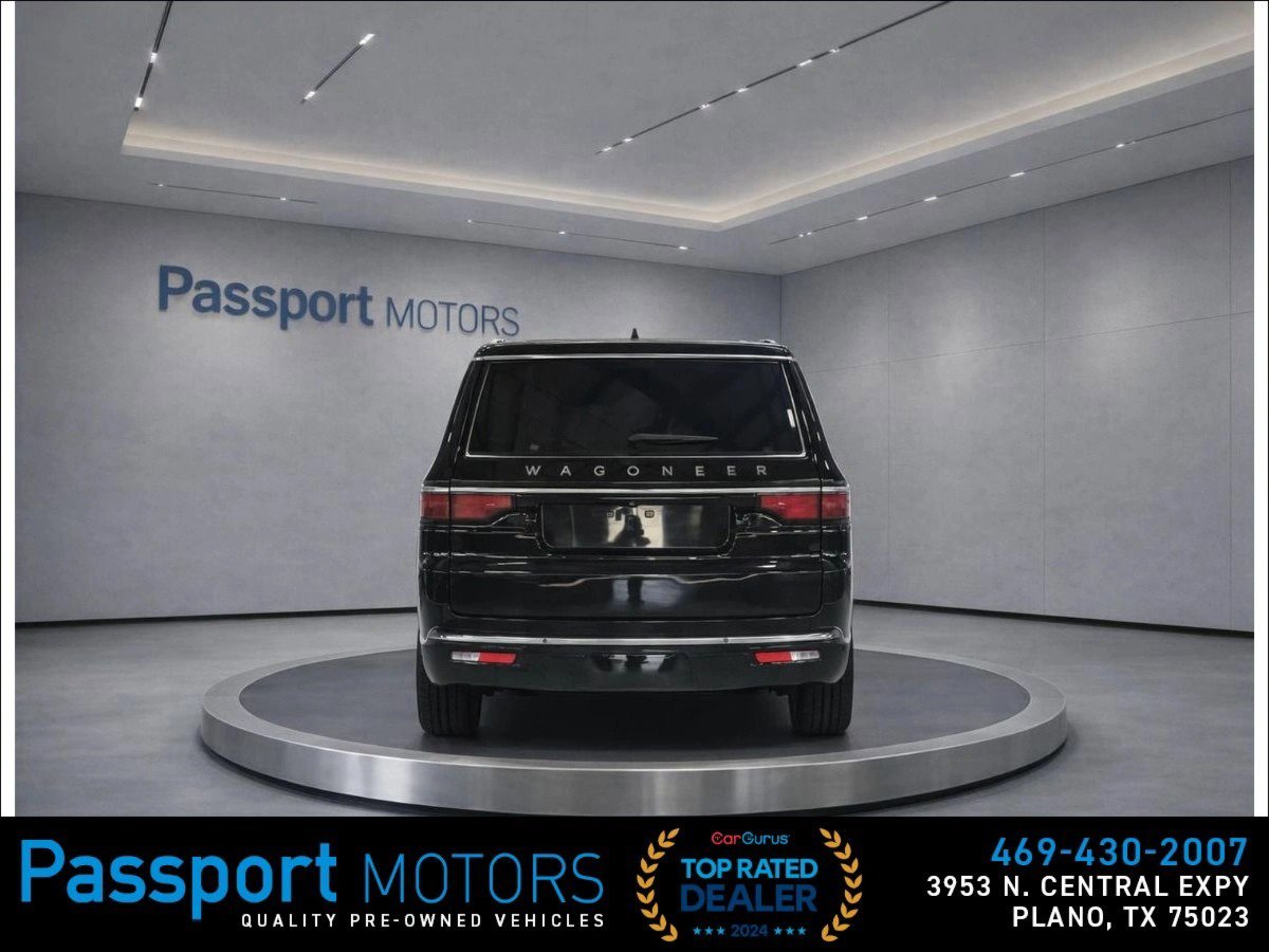 Used 2023 Jeep Wagoneer 2WD w/ Convenience Group I image 5