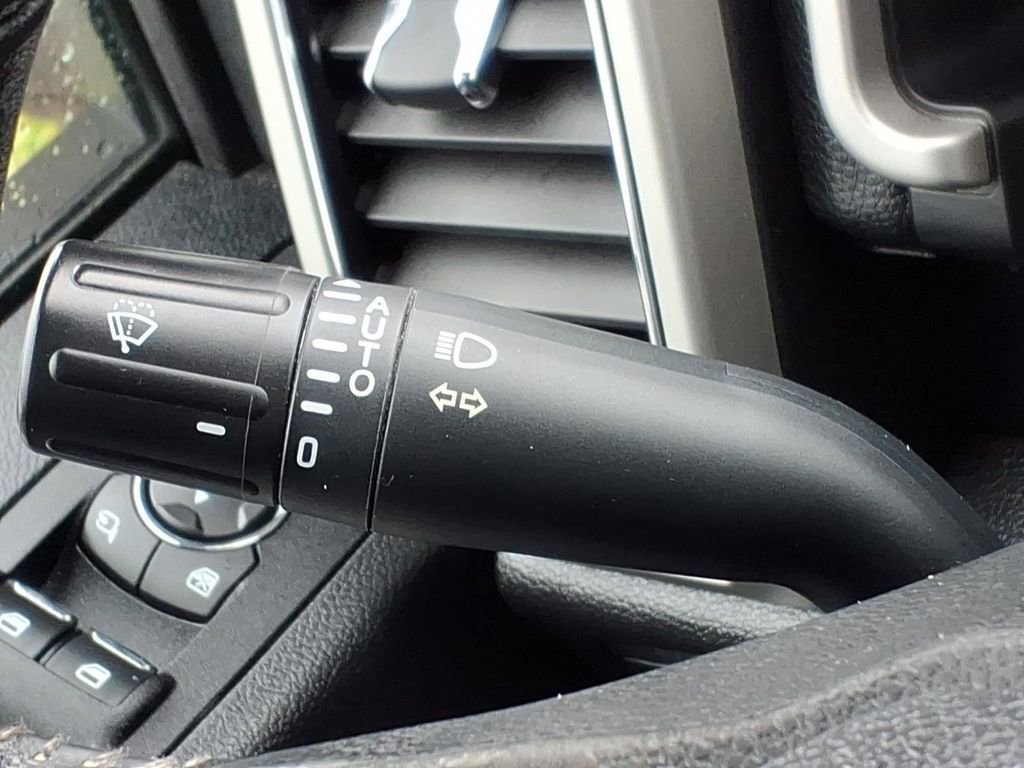 Used 2020 Ford F250 Lariat w/ Lariat Ultimate Package image 22