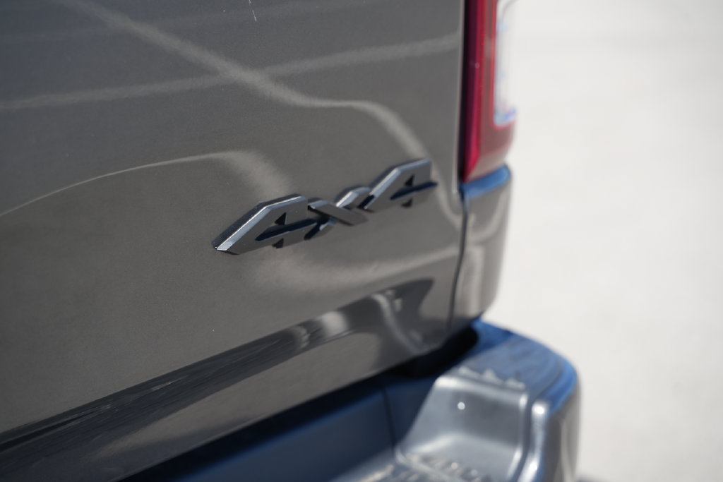 Used 2022 RAM 1500 Big Horn AWD/4WD image 44