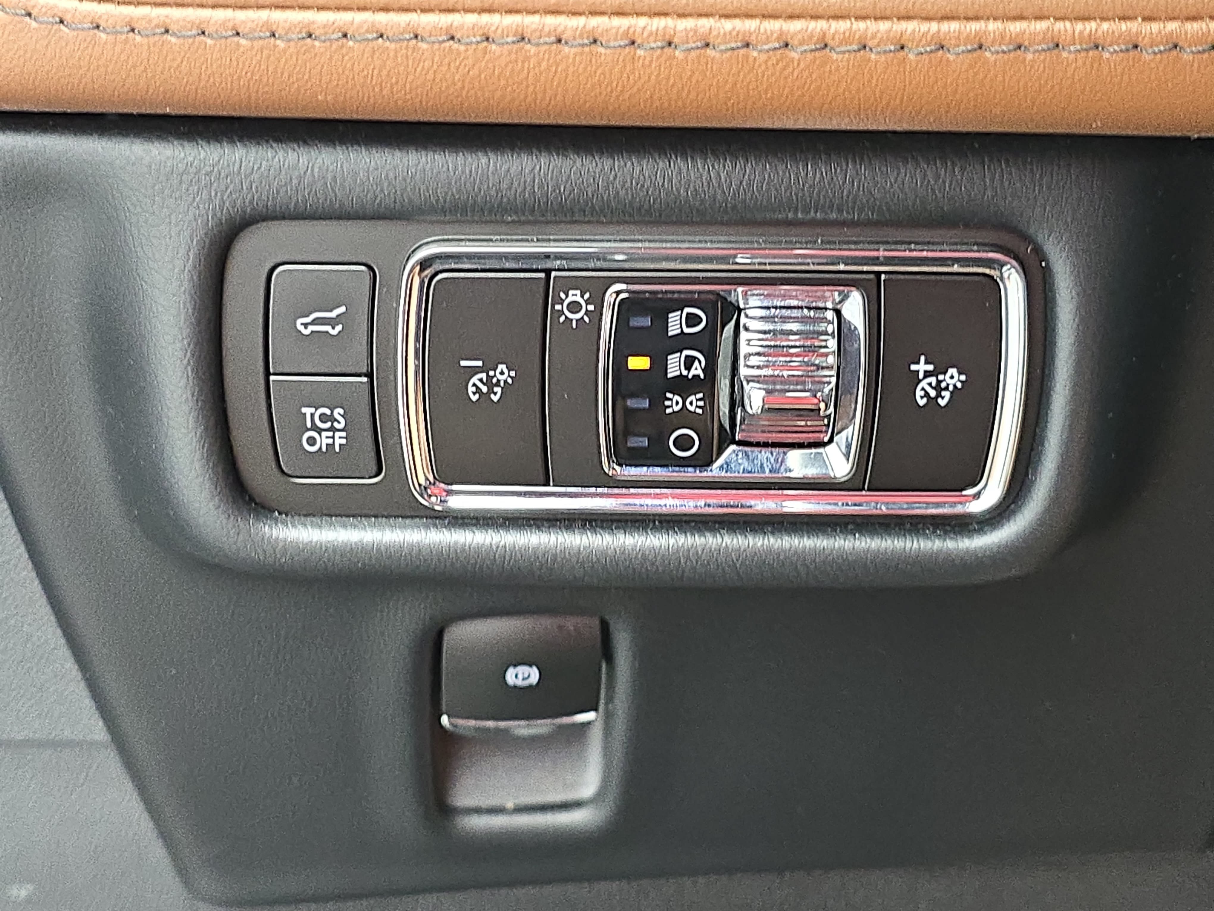 Used 2023 Lincoln Nautilus Reserve FWD image 26