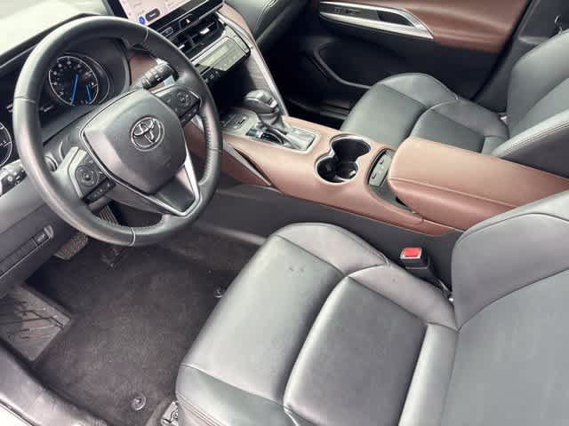 Used 2024 Toyota Venza XLE AWD/4WD image 9