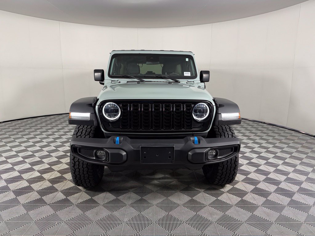 Used 2024 Jeep Wrangler Unlimited AWD/4WD image 3
