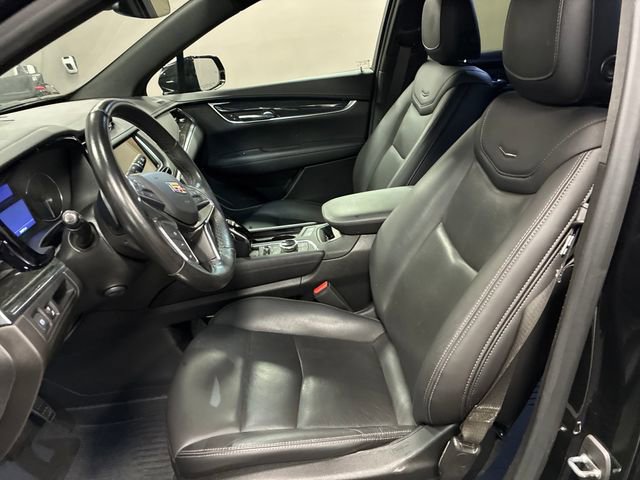 Used 2022 Cadillac XT5 Premium Luxury FWD image 9