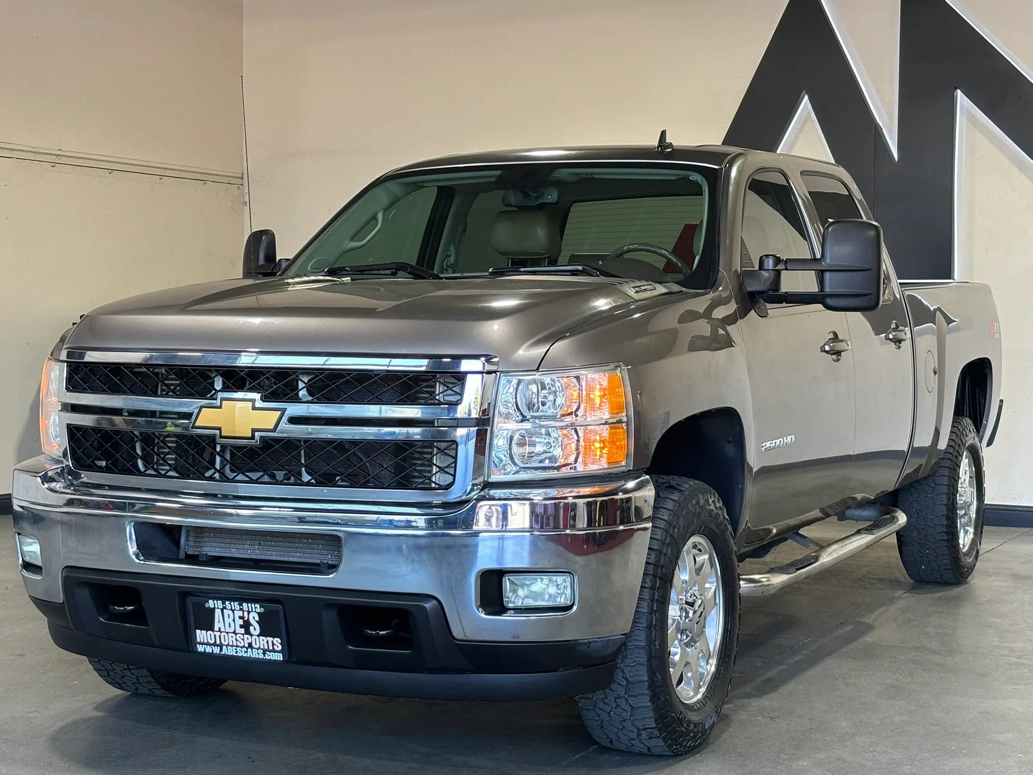 Used 2014 Chevrolet Silverado 2500 LTZ w/ LTZ Plus Package AWD/4WD image 1