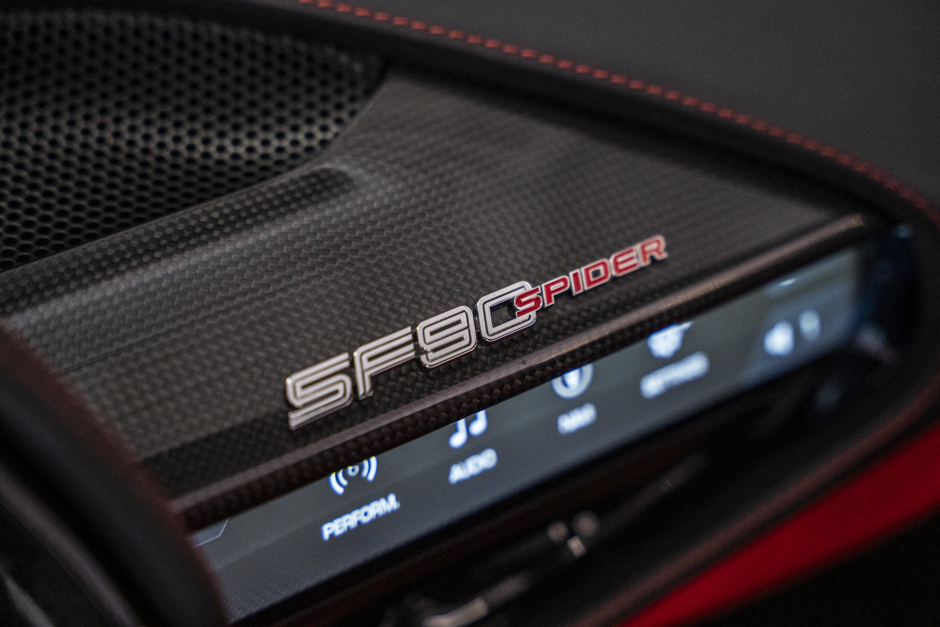 Used 2025 Ferrari SF90 Spider image 42