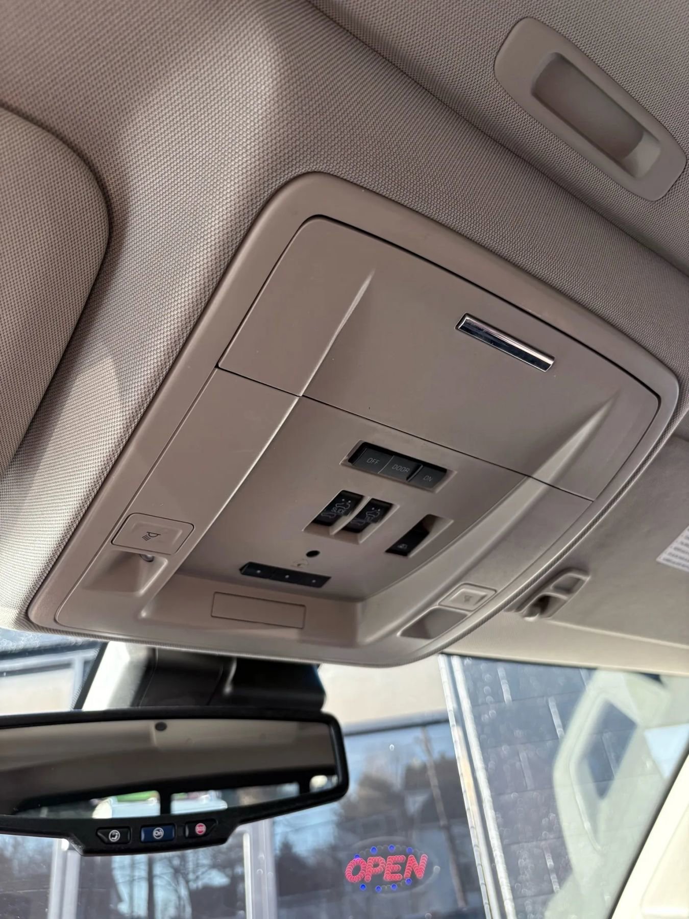 Used 2015 Chevrolet Silverado 3500 High Country w/ Duramax Plus Package image 33