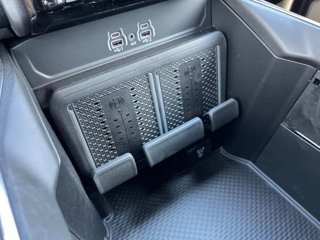 New 2025 RAM 2500 Laramie image 33