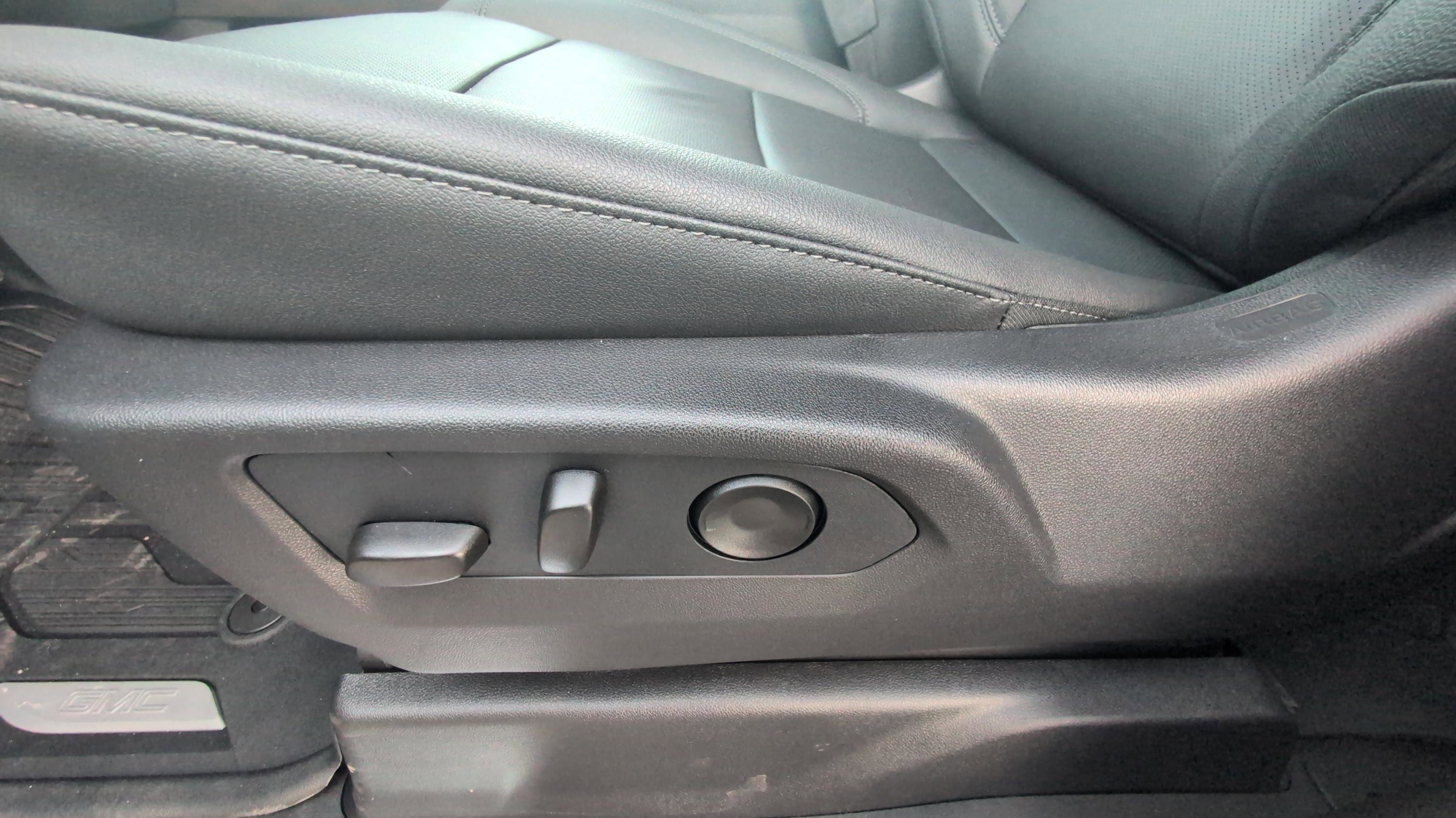 New 2026 GMC Sierra 1500 SLT w/ SLT Premium Plus Package image 19