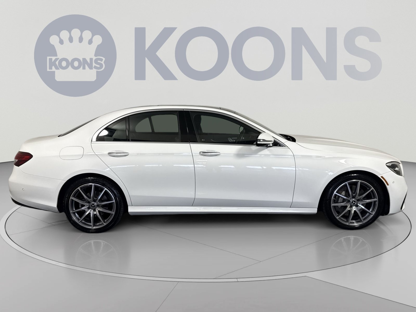 Used 2023 Mercedes-Benz E 350 4MATIC Sedan image 8