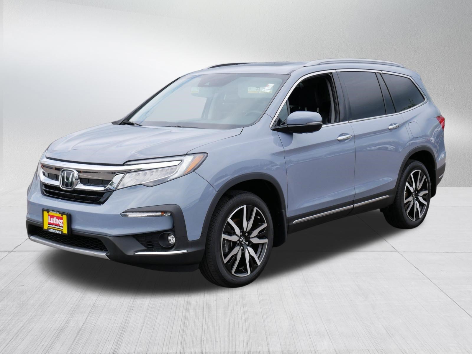 Used 2022 Honda Pilot Touring image 3