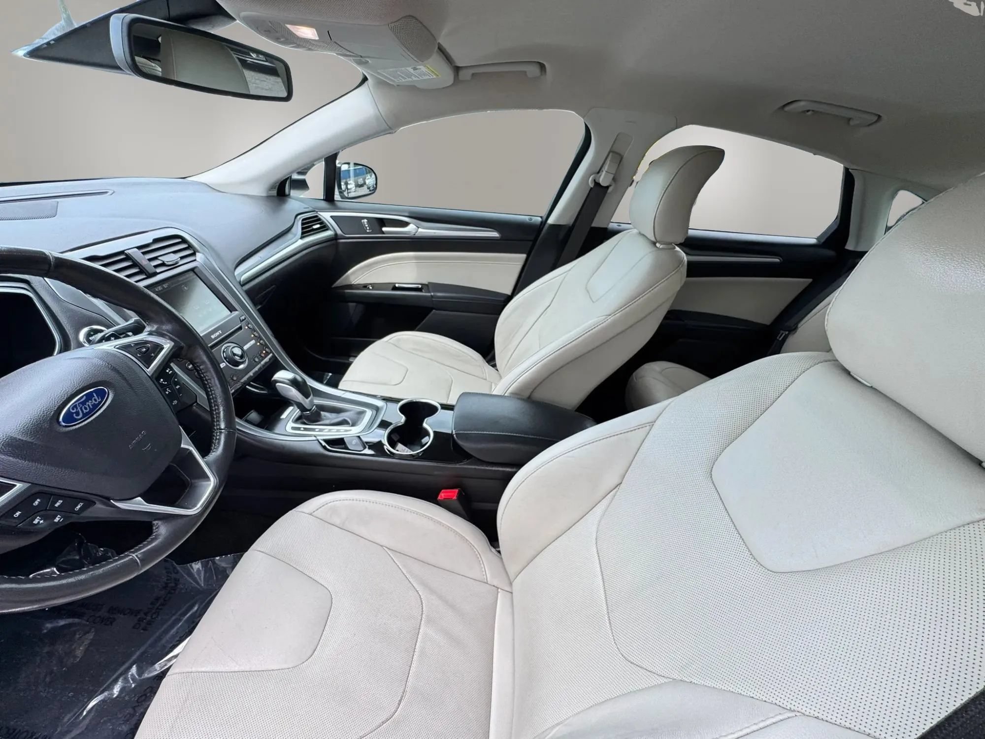 Used 2016 Ford Fusion Titanium FWD image 8