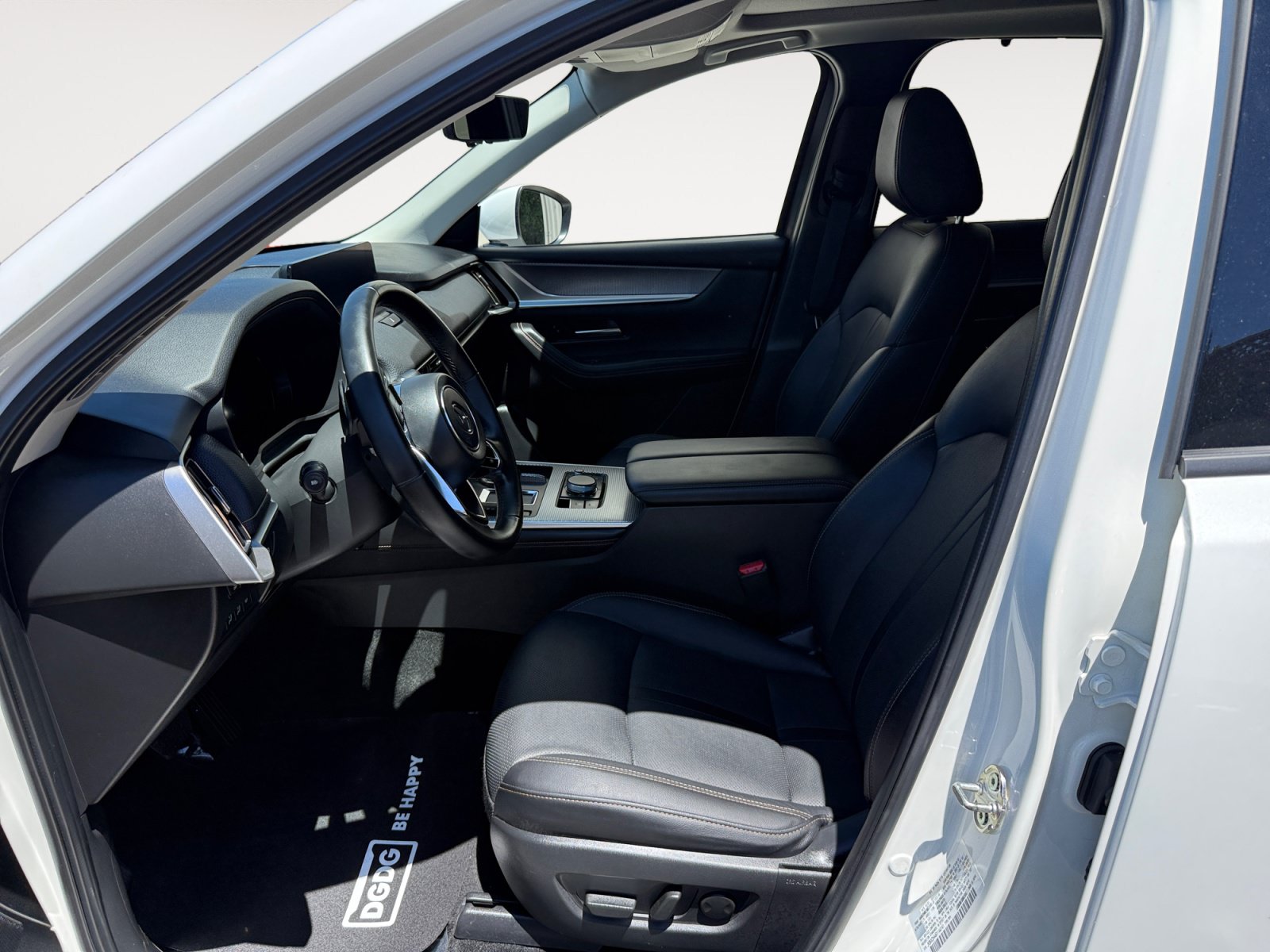Certified 2024 MAZDA CX-90 Plug-In Hybrid w/ Premium Pkg AWD/4WD image 10