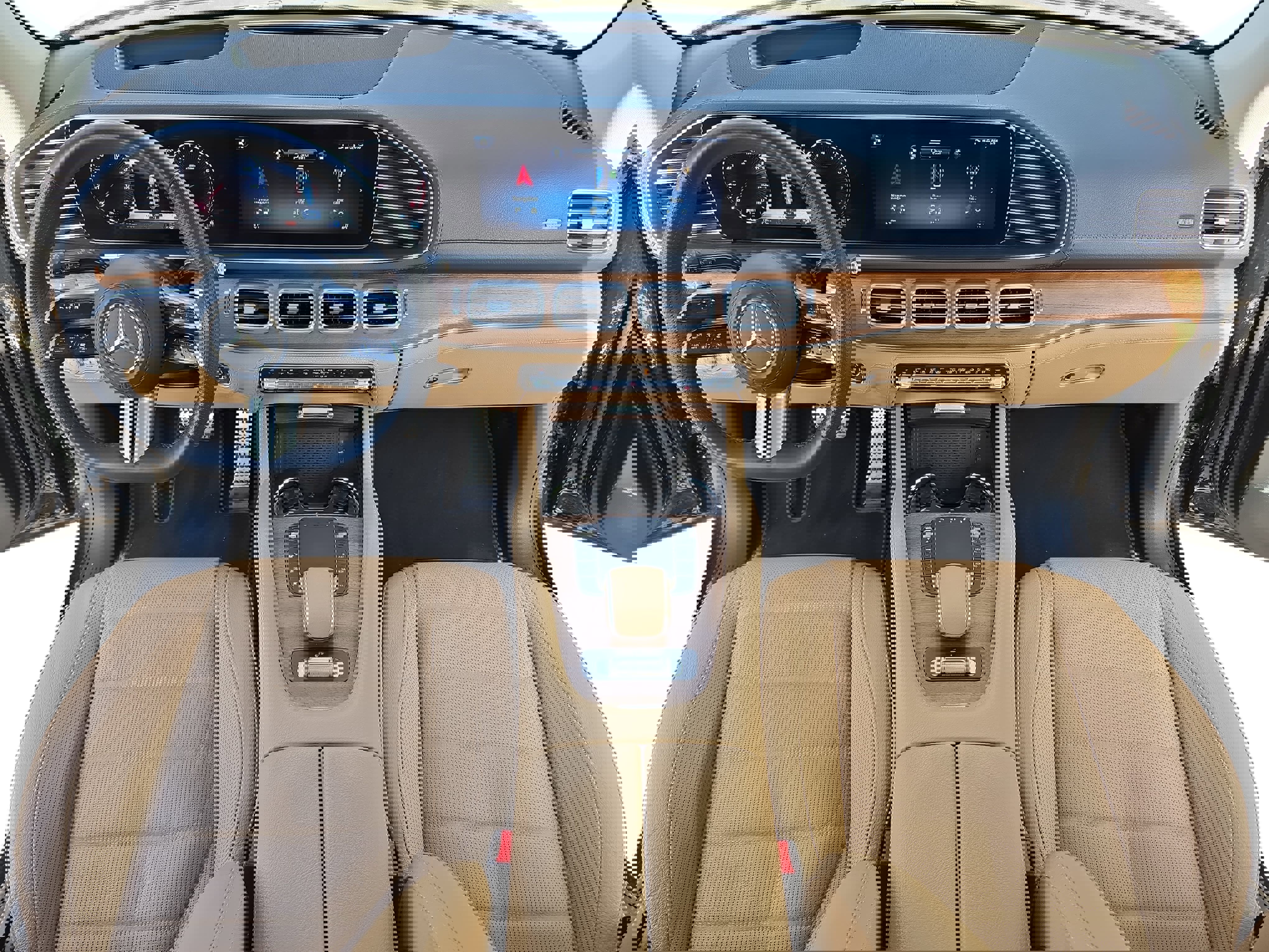 Used 2024 Mercedes-Benz GLS 580 4MATIC image 9