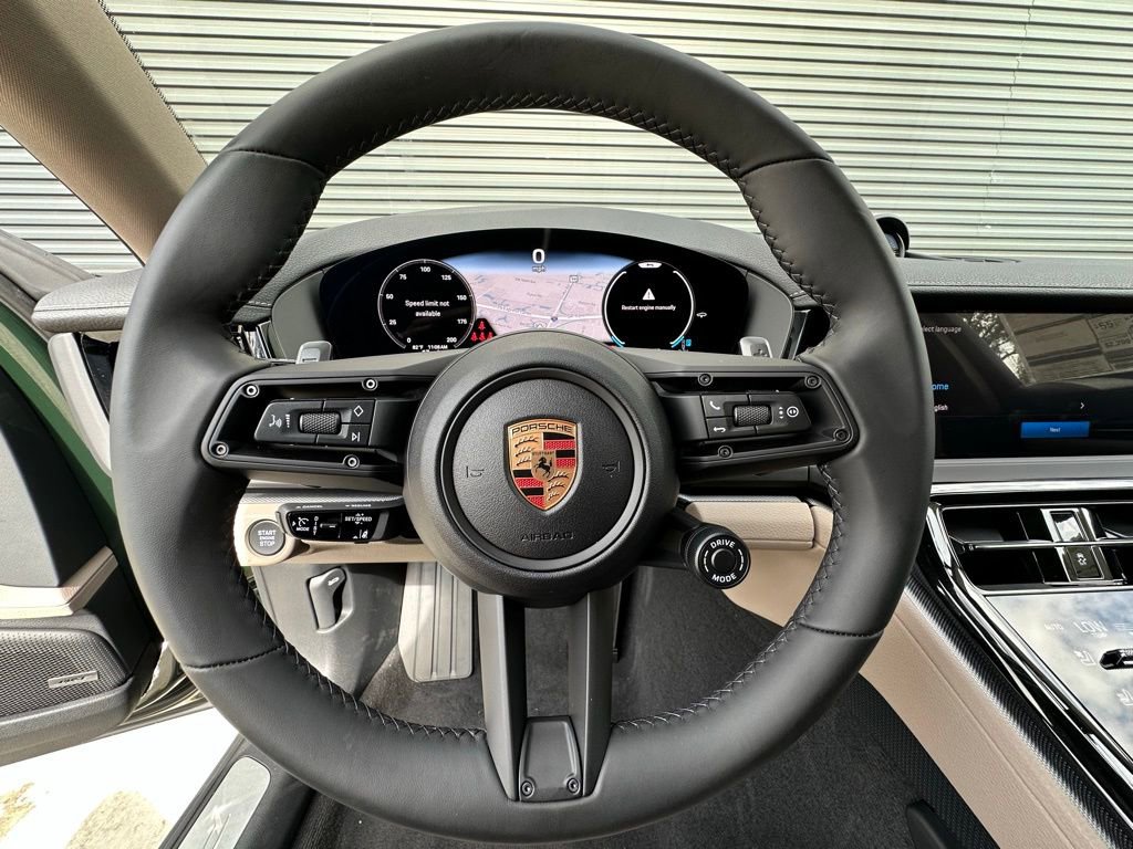 Used 2025 Porsche Panamera 4 image 17