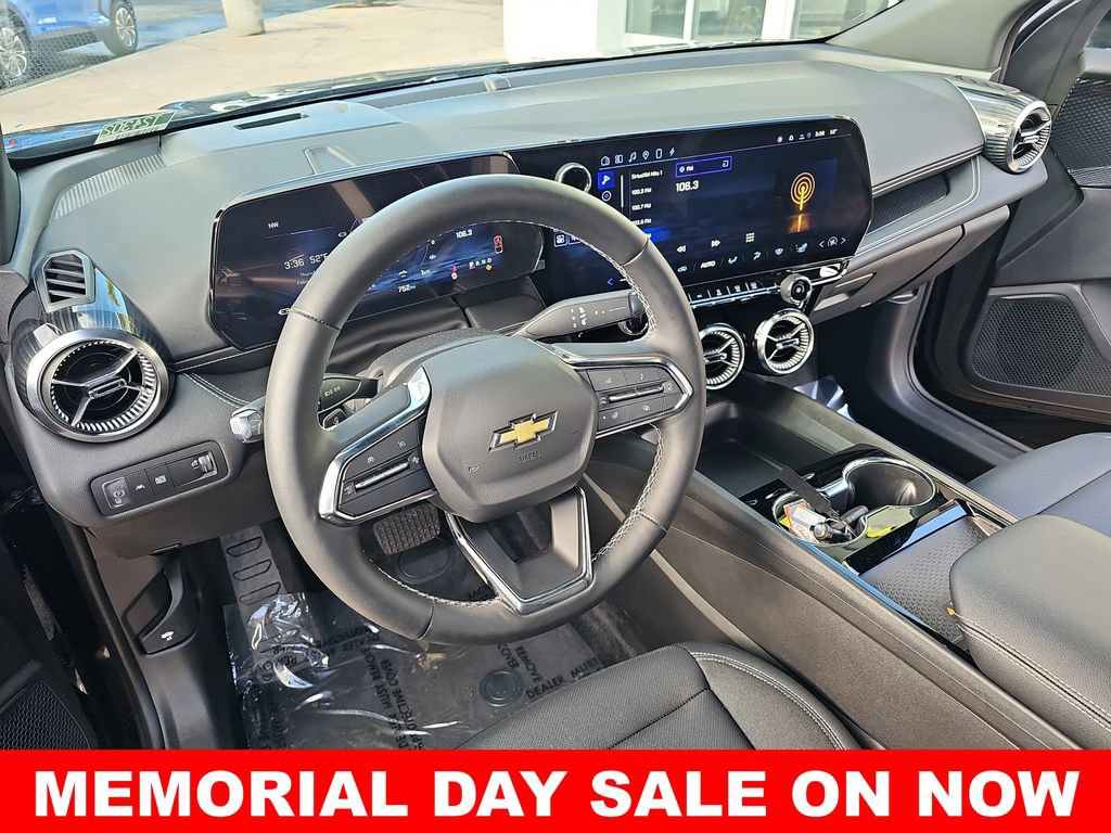 New 2024 Chevrolet Blazer EV LT AWD/4WD image 16