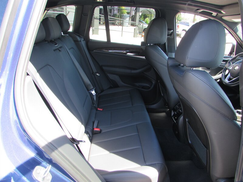 Used 2019 BMW X3 xDrive30i w/ Driving Assistance Package AWD/4WD image 31