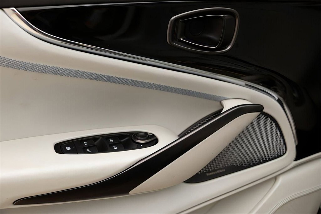 New 2025 Aston Martin DBX 707 image 20