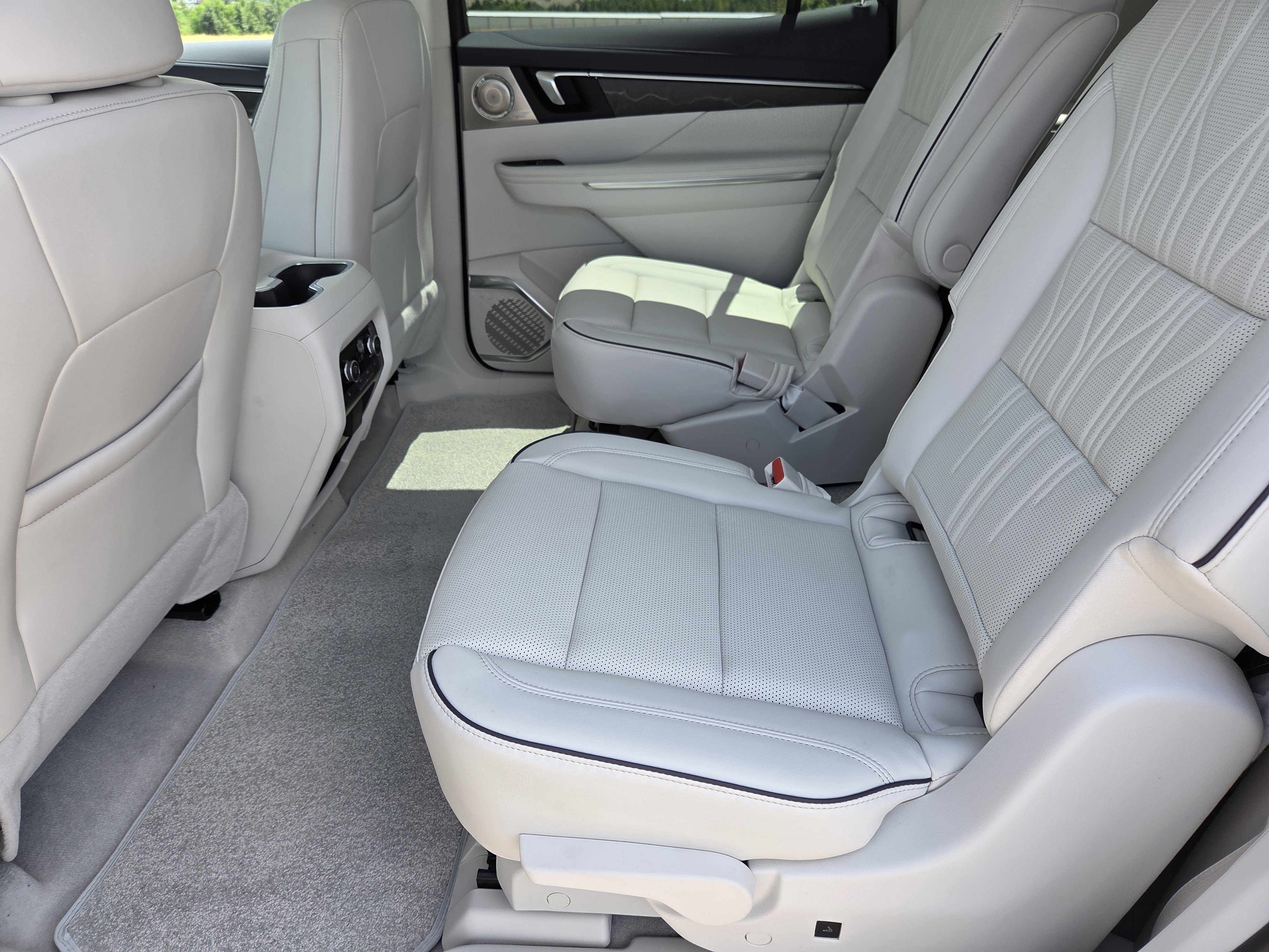 New 2027 Buick Enclave Avenir FWD image 26