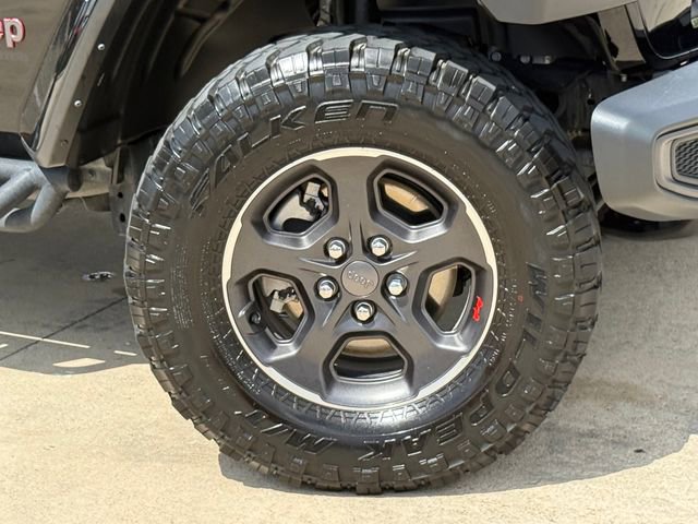 Used 2023 Jeep Gladiator Rubicon w/ LED Lighting Group AWD/4WD image 2