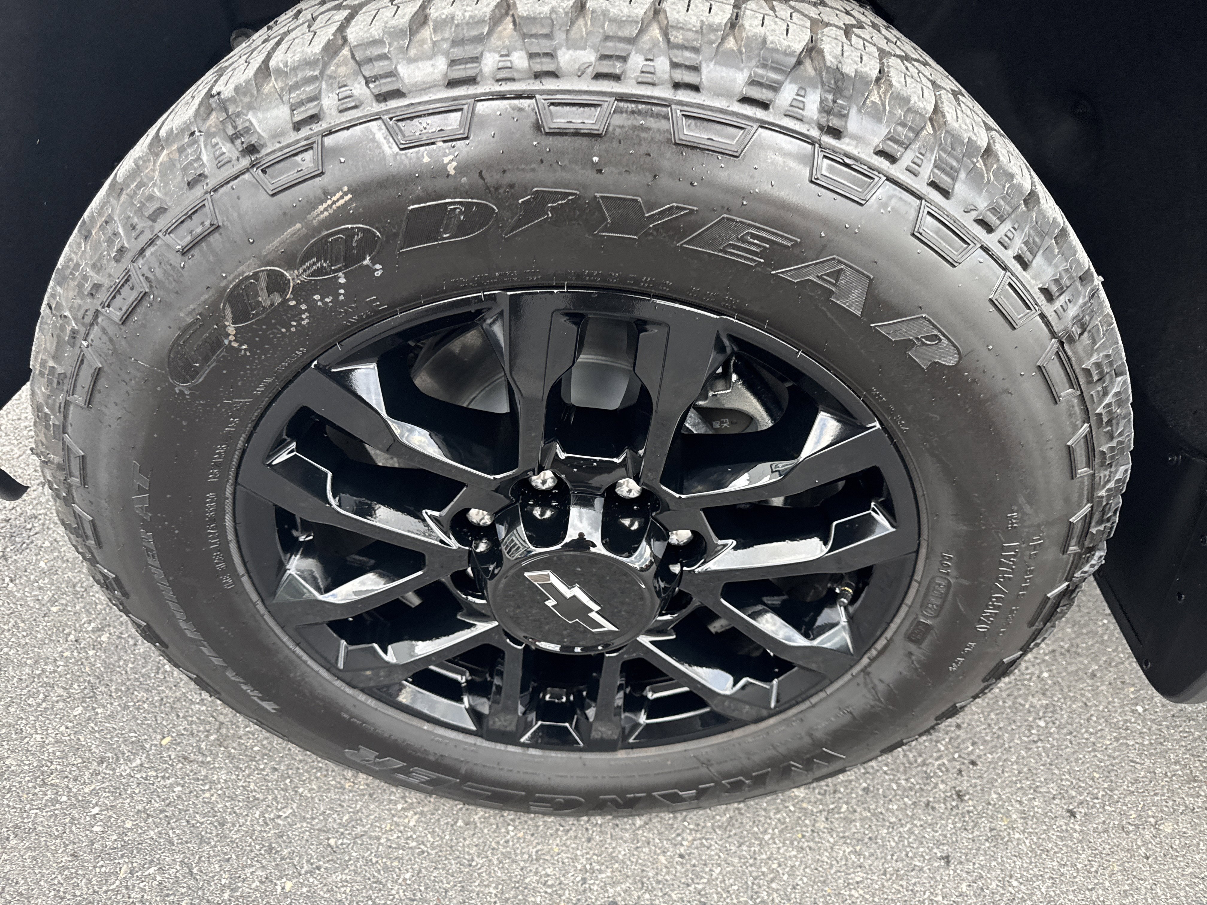 New 2026 Chevrolet Silverado 2500 Custom w/ Custom Value Package image 10