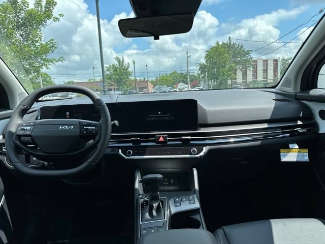 New 2026 Kia Sportage SX FWD image 3