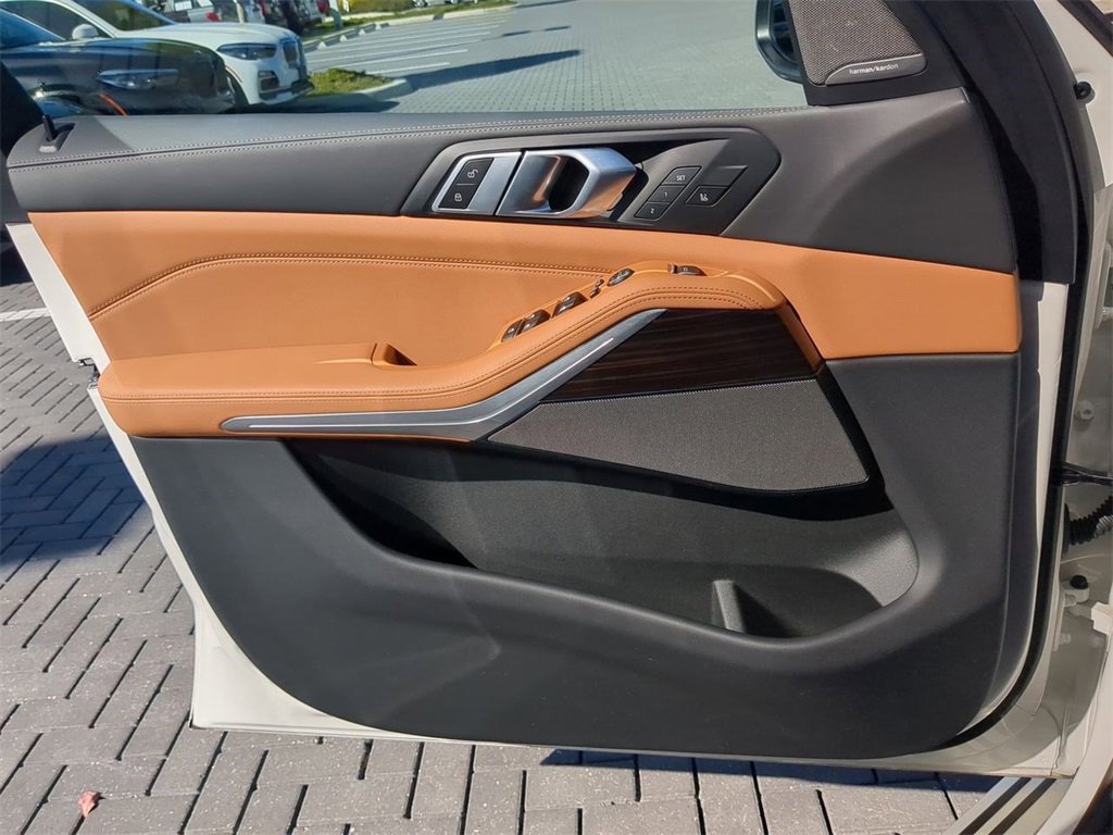 Used 2026 BMW X5 xDrive40i image 32