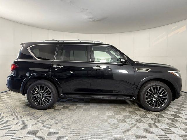 Used 2024 INFINITI QX80 Sensory AWD/4WD image 9