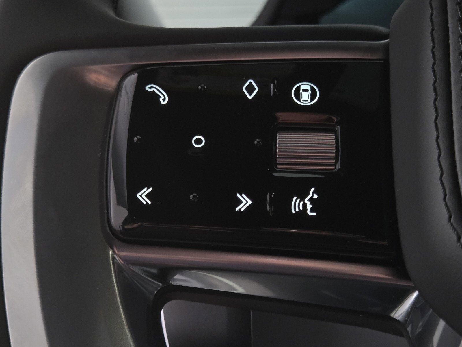 New 2025 Land Rover Range Rover Long Wheelbase SE image 25