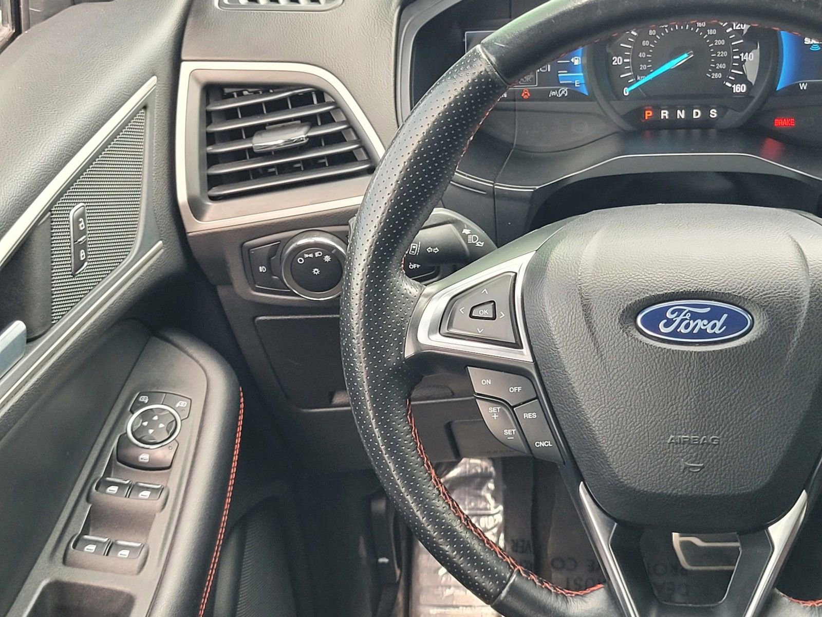 Used 2023 Ford Edge ST-Line image 13