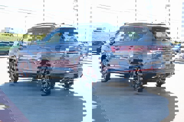 New 2026 Volkswagen Atlas SE image 3