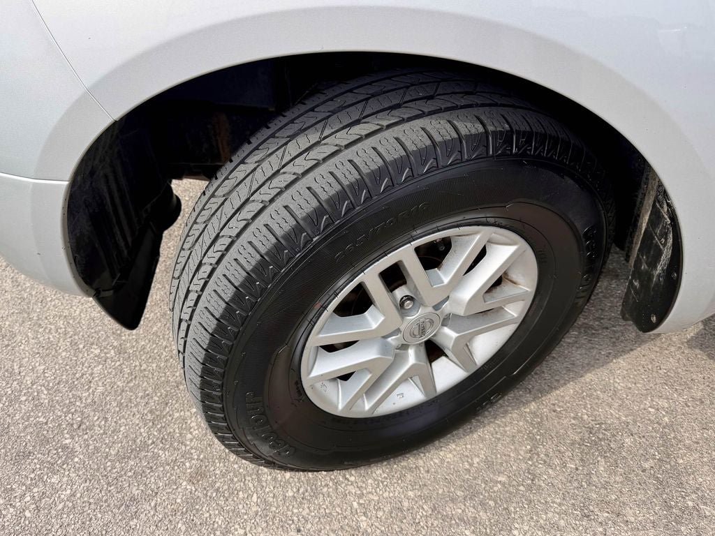Used 2016 Nissan Frontier SV AWD/4WD image 34
