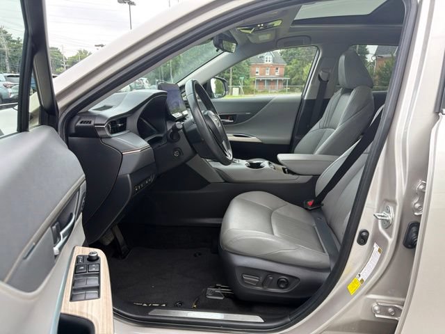 Used 2023 Toyota Venza Limited AWD/4WD image 13